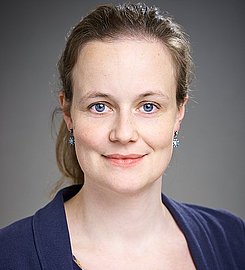 Frau Dr. Johanna Stahnke